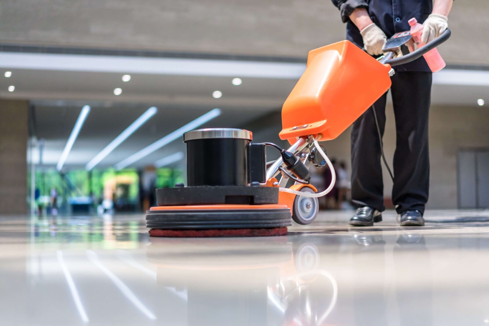 Floor-Buffing